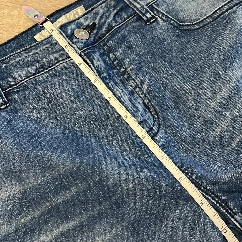 BOSTON PROPER Exotic Journey Jeans - Picture 16 of 17
